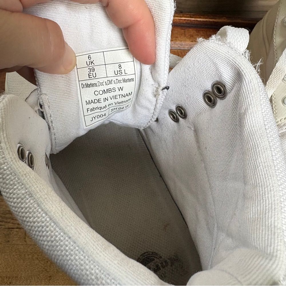 Dr. Martens White High-Top Boots Women's sz 8 preworn see pix for blemishes - Picture 8 of 15